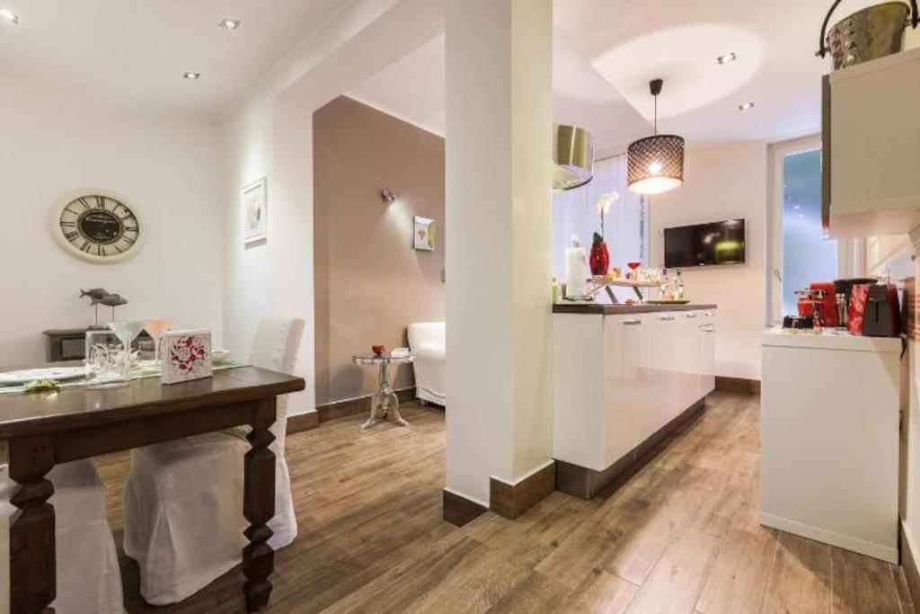 Lily'S - Near Harbor And Downtown With Terrace - Italy Flat Vacation Διαμέρισμα Γένοβα Εξωτερικό φωτογραφία